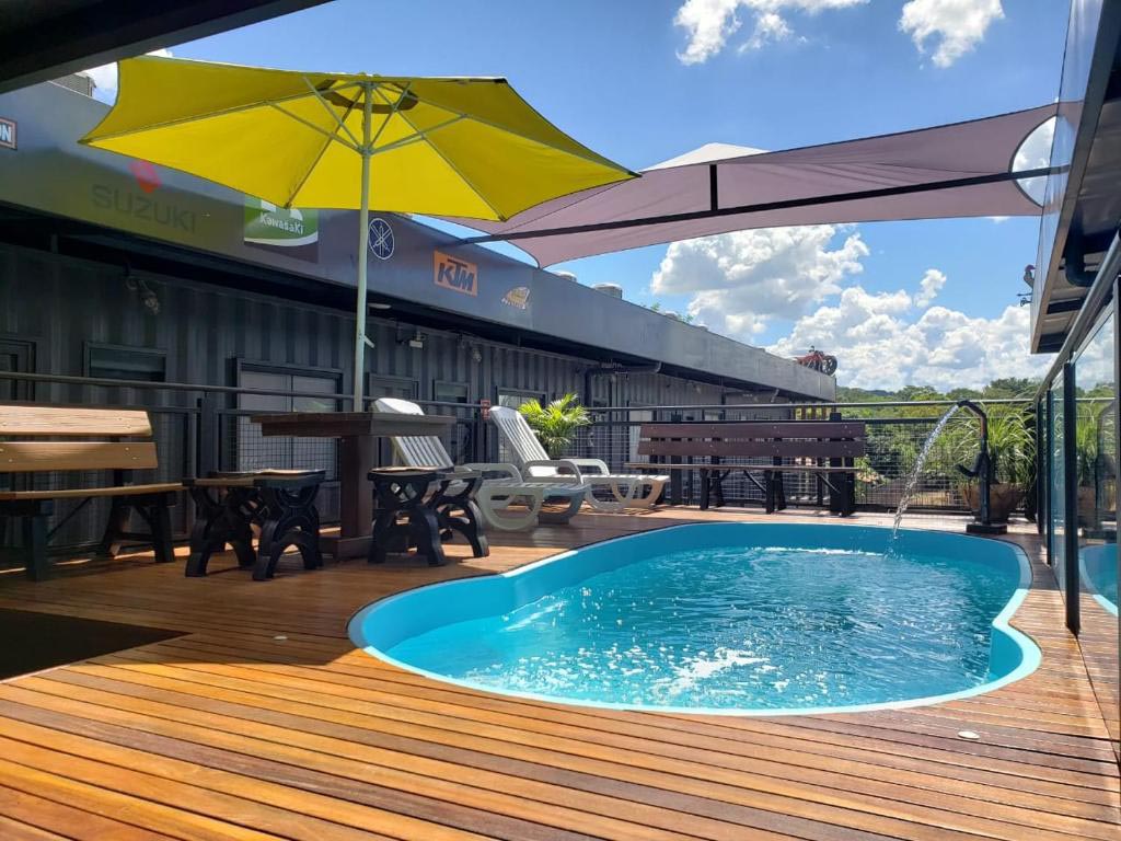 Piscina do Hotel Bonito MotoBox